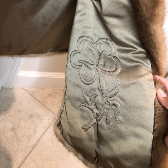 Vintage Kent fisher mink shawl - Picture 3 of 5